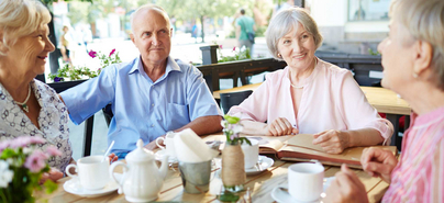 Alzheimer Suisse conseille aux proches de personnes atteintes de démence de prendre un congé sabbatique