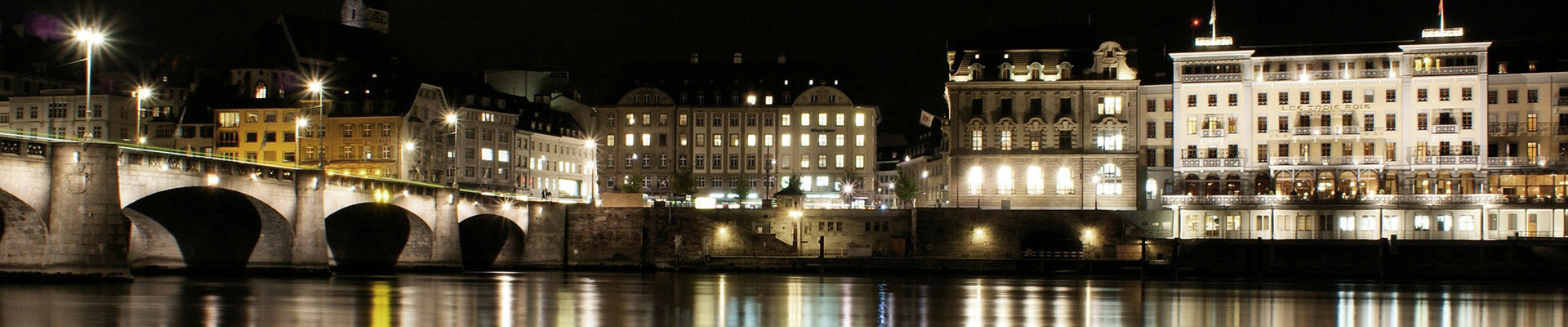 Rheinufer bei Nacht