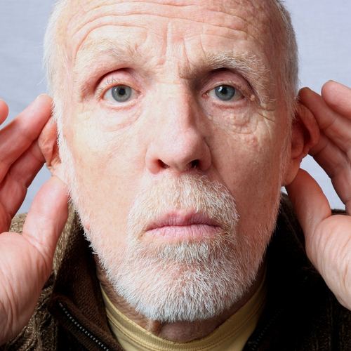 «Wie bitte?» Bemerkt ihr Anzeichen von Hörschwierigkeiten? Dann lasst das Gehör prüfen. Schwerhörigkeit bildet einen...